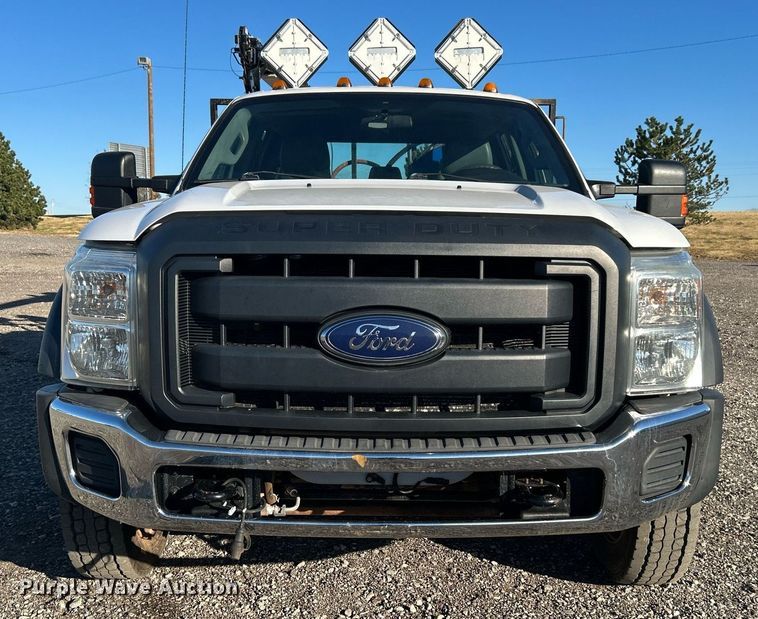 image for item KH9627 2013 Ford F550 Super Duty XL  Crew Cab flatbed truck