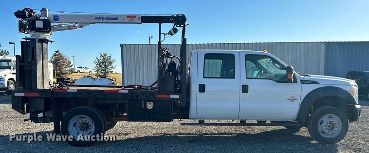 image for item KH9627 2013 Ford F550 Super Duty XL  Crew Cab flatbed truck