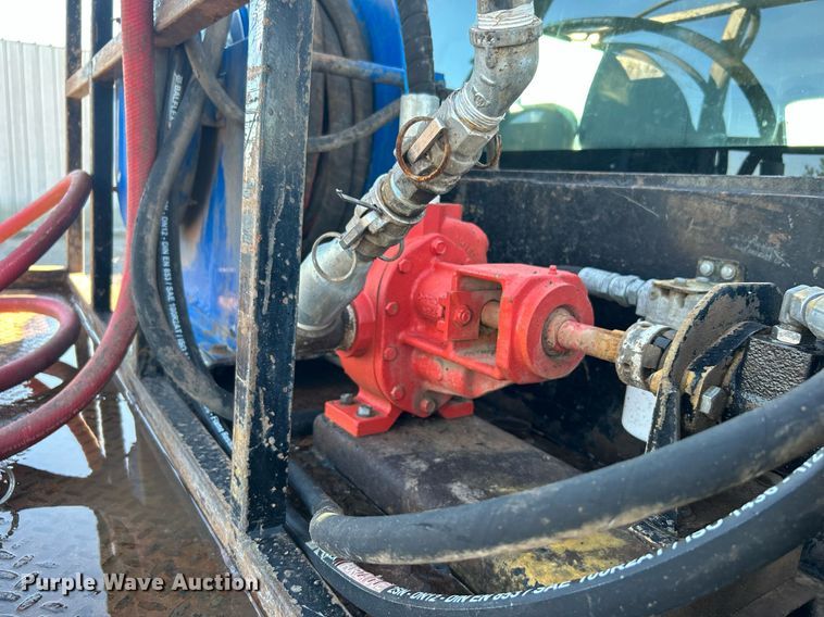 image for item KH9627 2013 Ford F550 Super Duty XL  Crew Cab flatbed truck