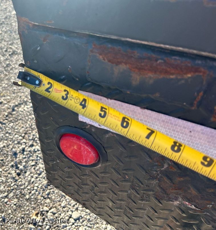 image for item KH9627 2013 Ford F550 Super Duty XL  Crew Cab flatbed truck