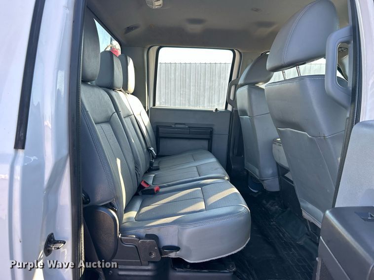 image for item KH9627 2013 Ford F550 Super Duty XL  Crew Cab flatbed truck