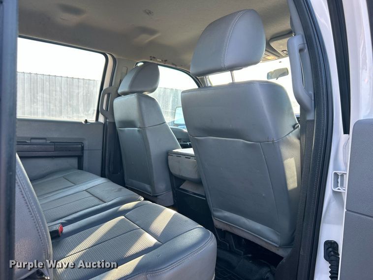 image for item KH9627 2013 Ford F550 Super Duty XL  Crew Cab flatbed truck