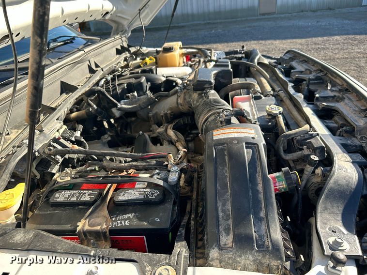 image for item KH9627 2013 Ford F550 Super Duty XL  Crew Cab flatbed truck