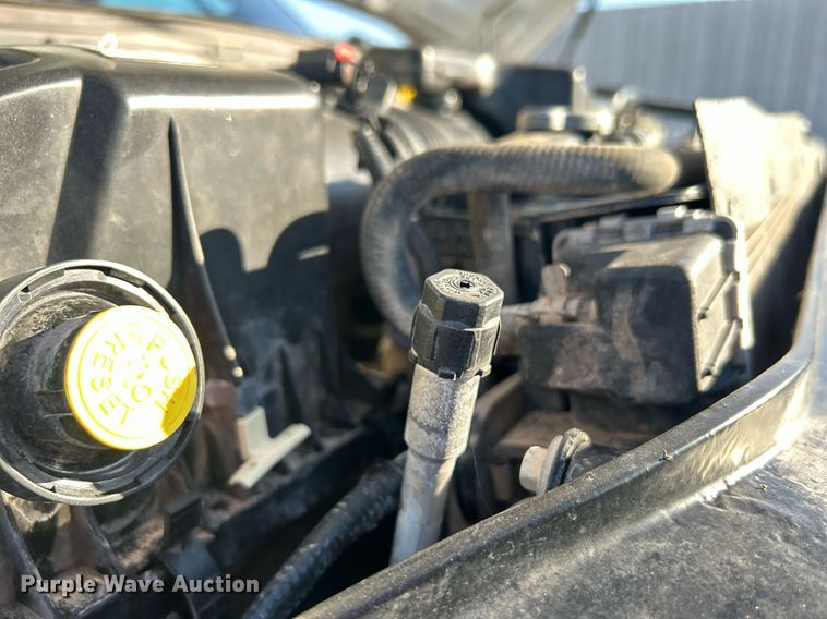 image for item KH9627 2013 Ford F550 Super Duty XL  Crew Cab flatbed truck