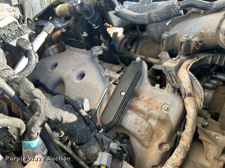 image for item KH9627 2013 Ford F550 Super Duty XL  Crew Cab flatbed truck