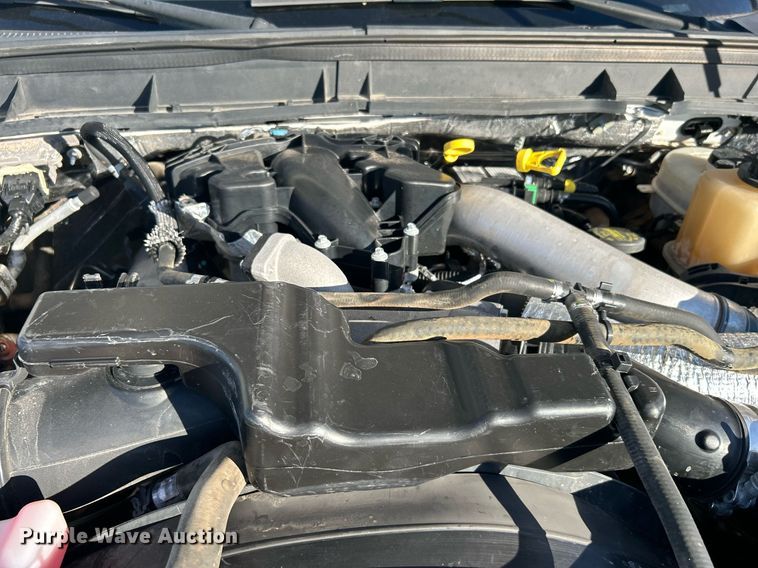 image for item KH9627 2013 Ford F550 Super Duty XL  Crew Cab flatbed truck