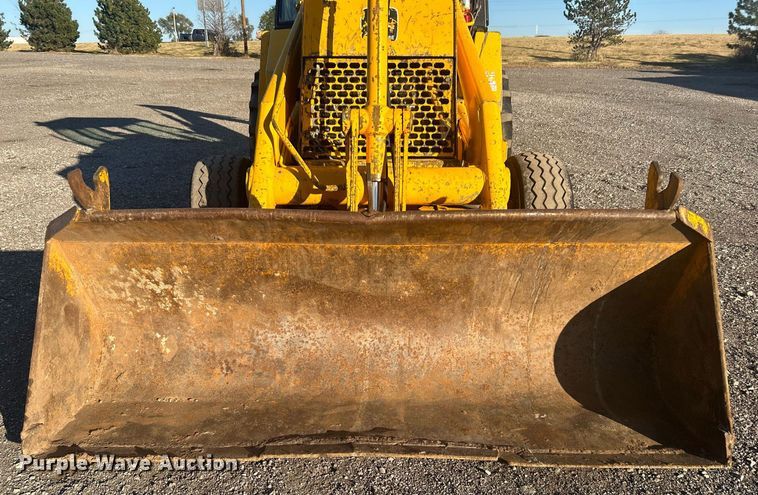 image for item KH9628 1988 John Deere 210C  backhoe