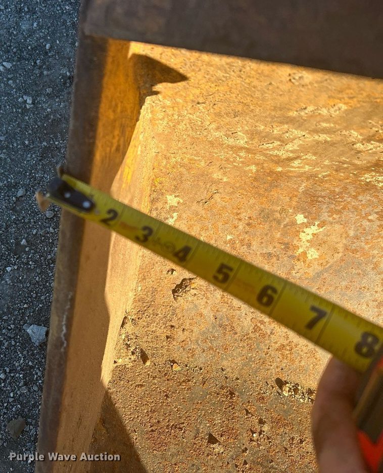 image for item KH9628 1988 John Deere 210C  backhoe