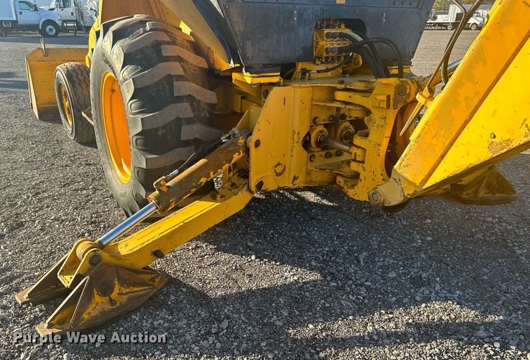 image for item KH9628 1988 John Deere 210C  backhoe