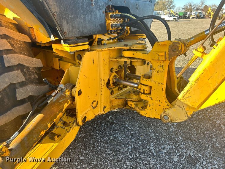 image for item KH9628 1988 John Deere 210C  backhoe