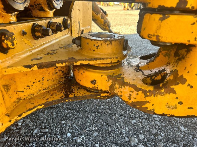 image for item KH9628 1988 John Deere 210C  backhoe