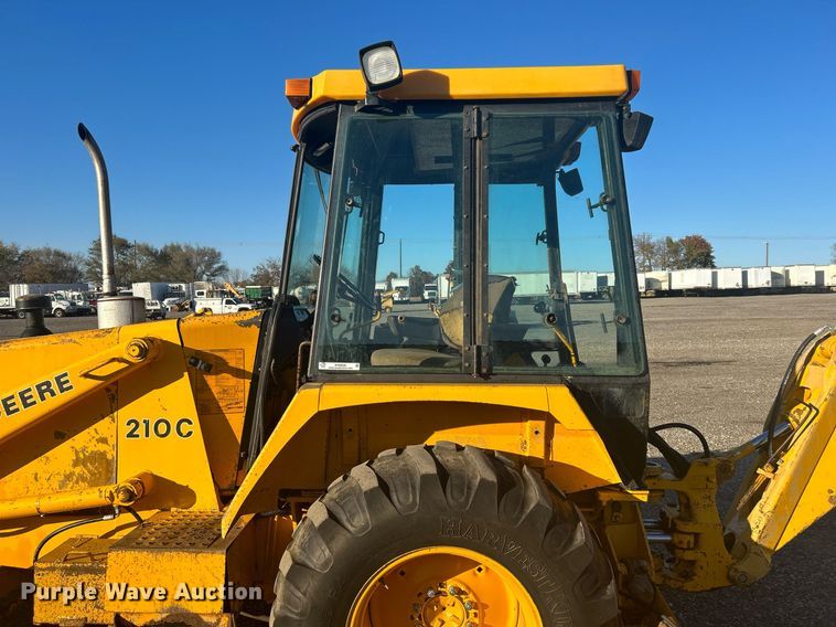 image for item KH9628 1988 John Deere 210C  backhoe
