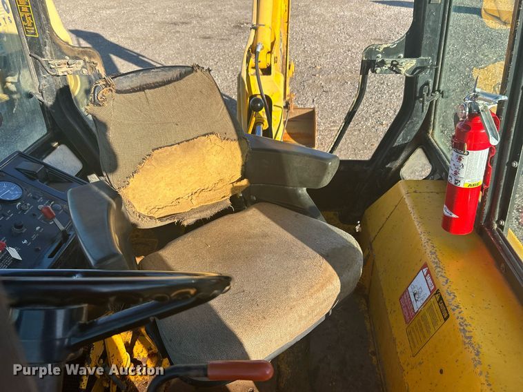 image for item KH9628 1988 John Deere 210C  backhoe