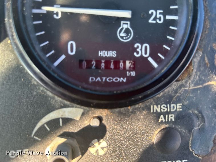 image for item KH9628 1988 John Deere 210C  backhoe