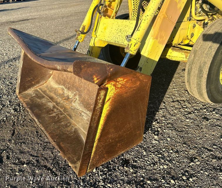 image for item KH9629 Ford  backhoe