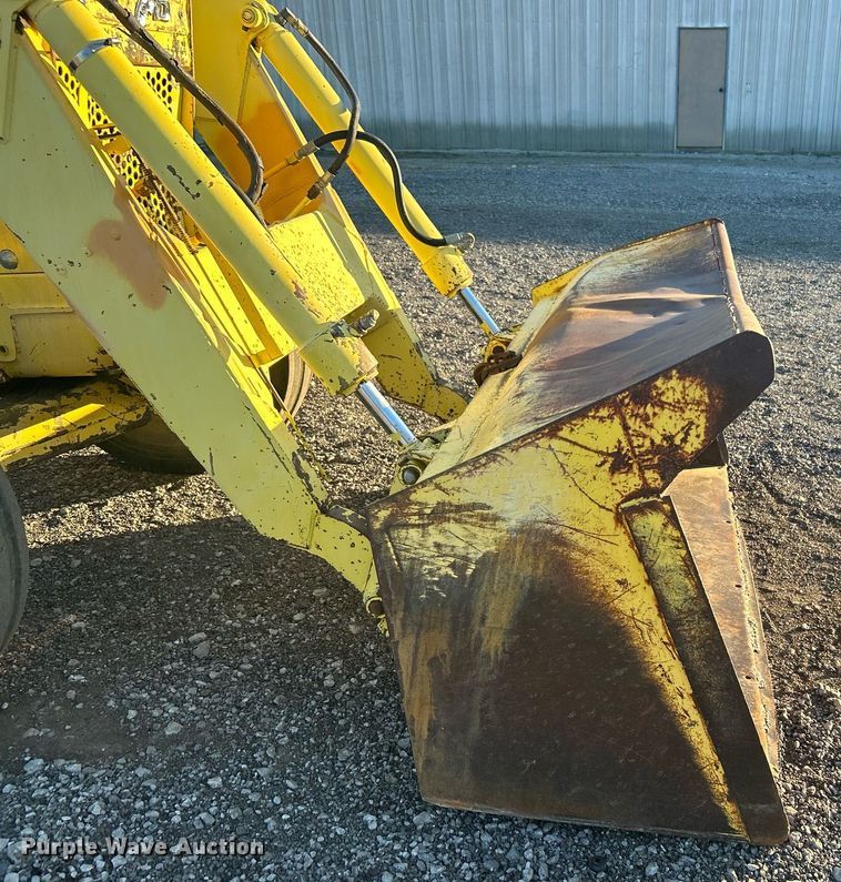 image for item KH9629 Ford  backhoe