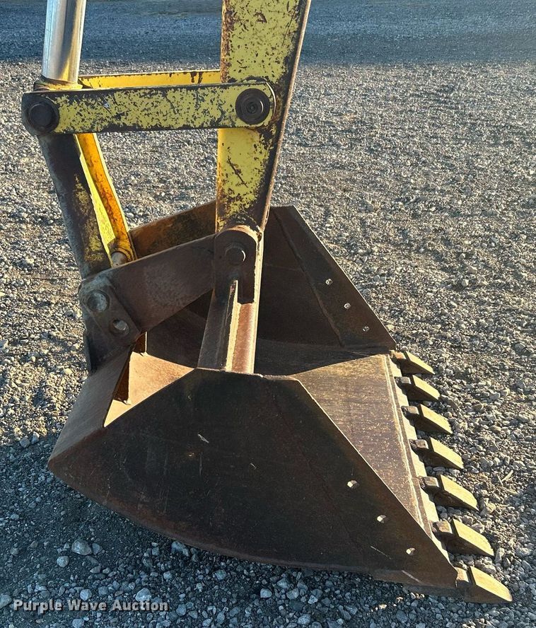 image for item KH9629 Ford  backhoe