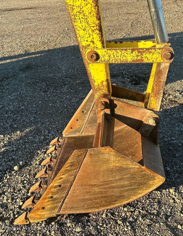 image for item KH9629 Ford  backhoe