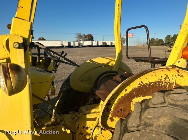 image for item KH9629 Ford  backhoe