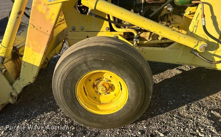 image for item KH9629 Ford  backhoe
