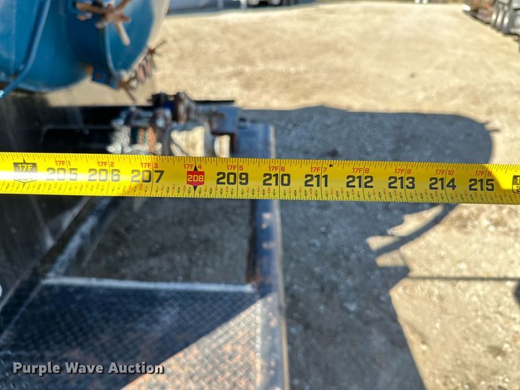 image for item KT9131 2003 International 5500i  vacuum truck