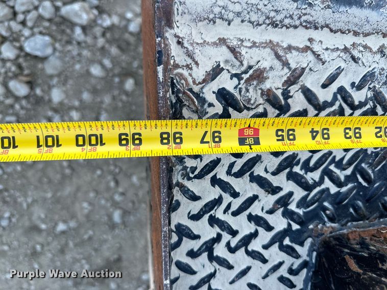 image for item KT9131 2003 International 5500i  vacuum truck