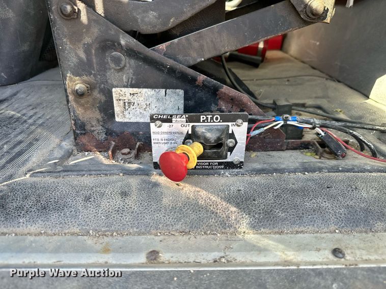 image for item KT9131 2003 International 5500i  vacuum truck