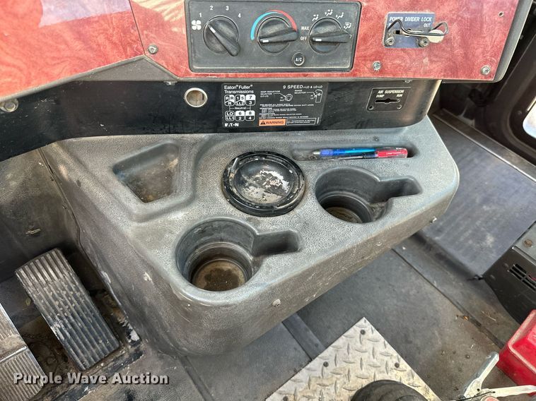 image for item KT9131 2003 International 5500i  vacuum truck