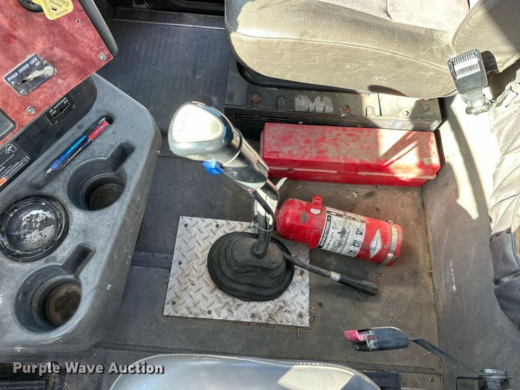 image for item KT9131 2003 International 5500i  vacuum truck