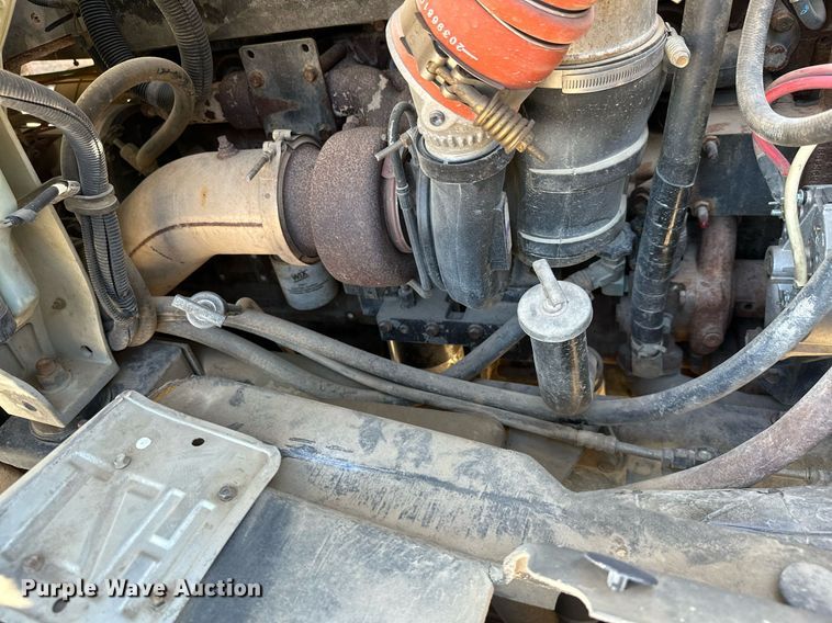 image for item KT9131 2003 International 5500i  vacuum truck