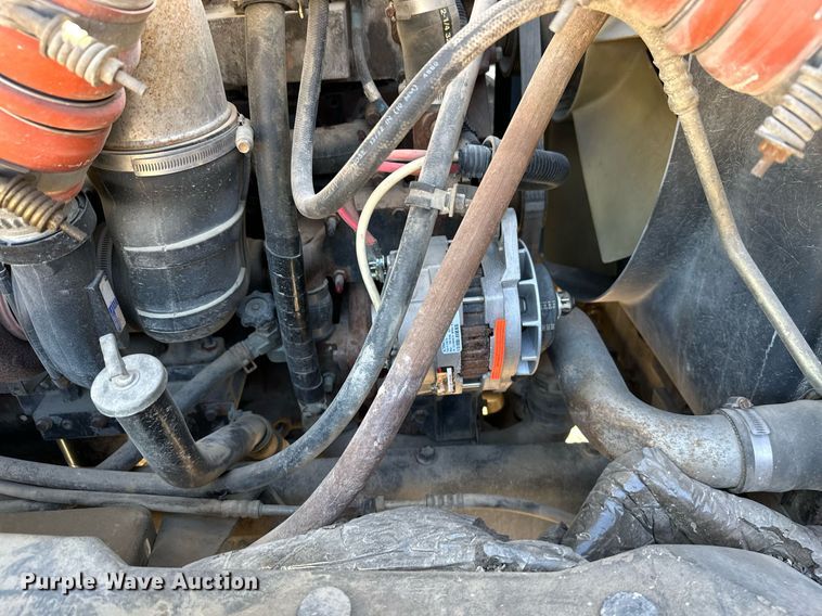 image for item KT9131 2003 International 5500i  vacuum truck