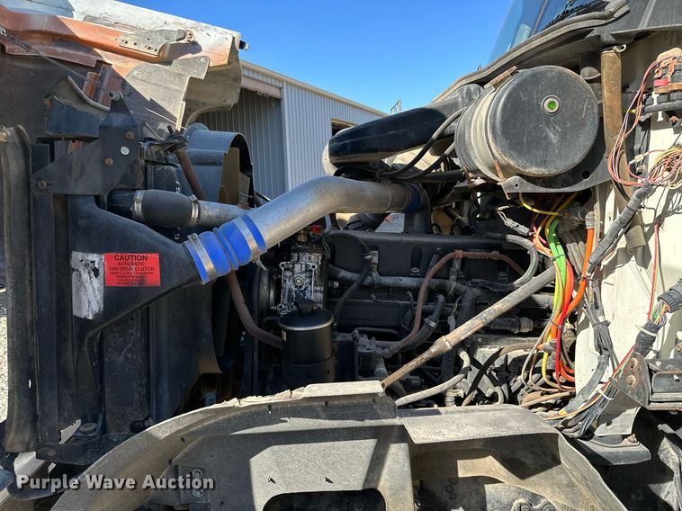 image for item KT9131 2003 International 5500i  vacuum truck