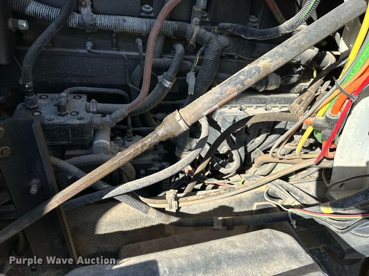 image for item KT9131 2003 International 5500i  vacuum truck