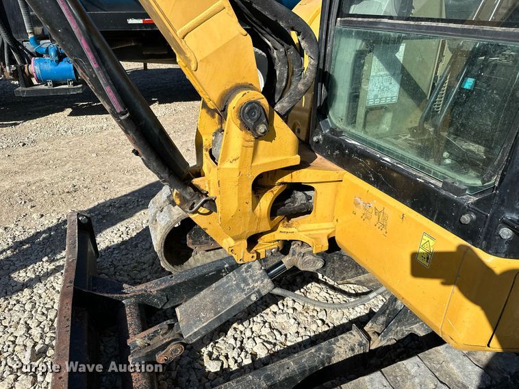 image for item KT9132 2014 Caterpillar 305E CR  mini excavator