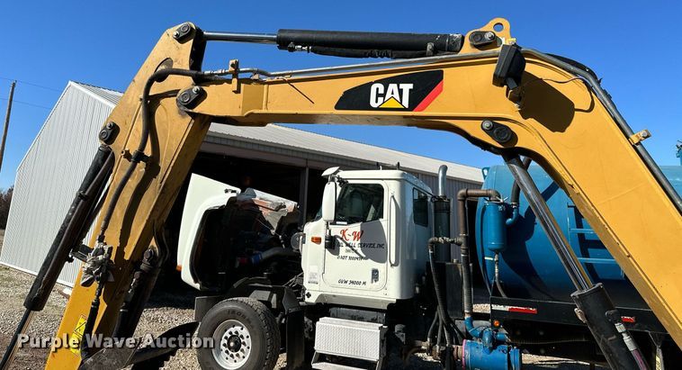 image for item KT9132 2014 Caterpillar 305E CR  mini excavator