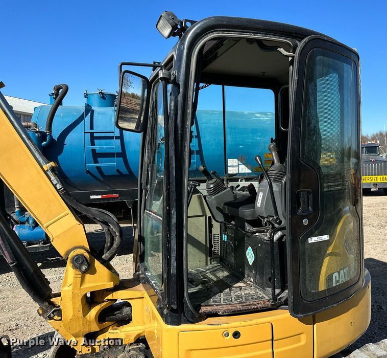 image for item KT9132 2014 Caterpillar 305E CR  mini excavator