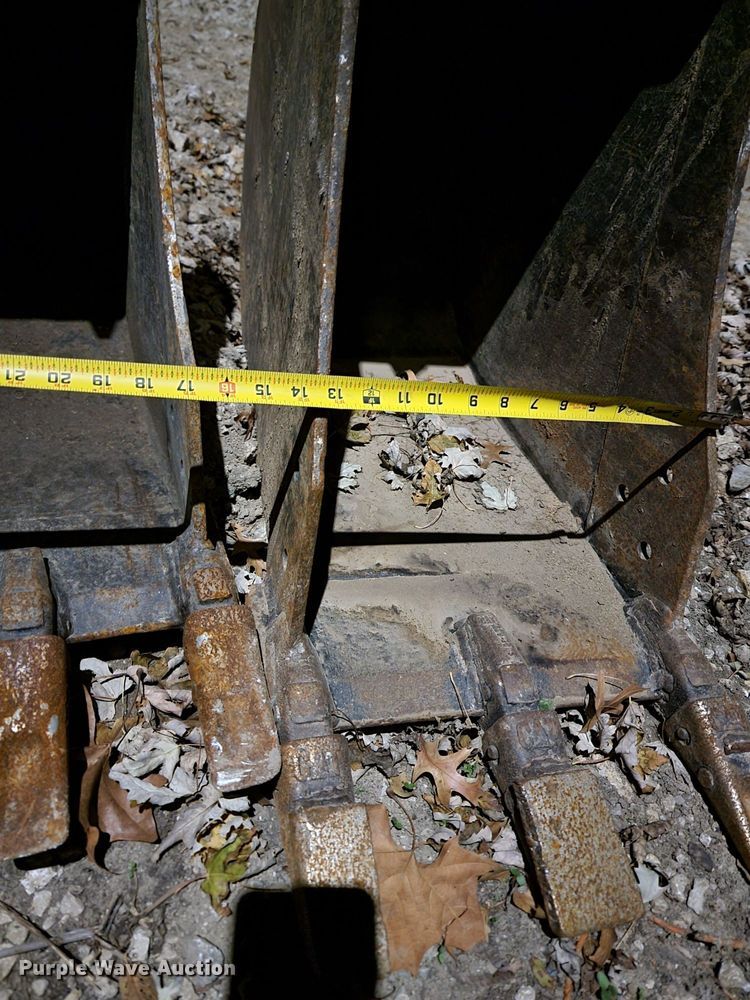 image for item KT9132 2014 Caterpillar 305E CR  mini excavator