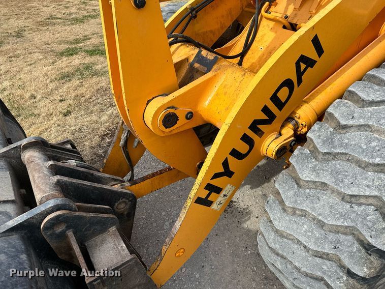 image for item KT9167 2009 Hyundai HL740-7A  wheel loader