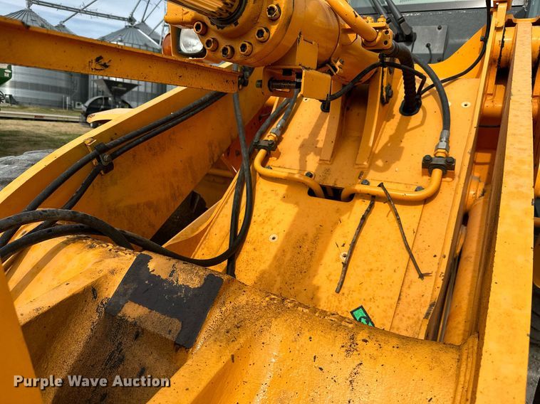 image for item KT9167 2009 Hyundai HL740-7A  wheel loader