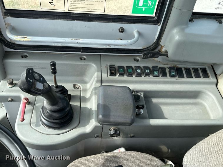 image for item KT9167 2009 Hyundai HL740-7A  wheel loader