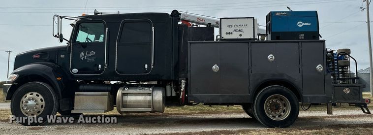 image for item KT9173 2012 Peterbilt 382  Crew Cab utility / service truck