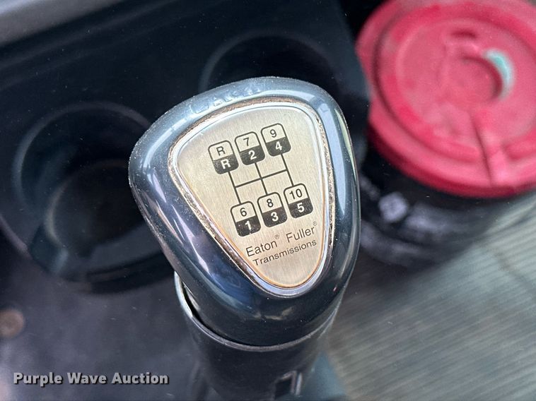 image for item KT9173 2012 Peterbilt 382  Crew Cab utility / service truck