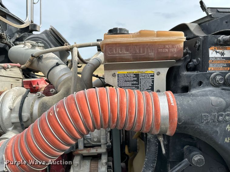 image for item KT9173 2012 Peterbilt 382  Crew Cab utility / service truck