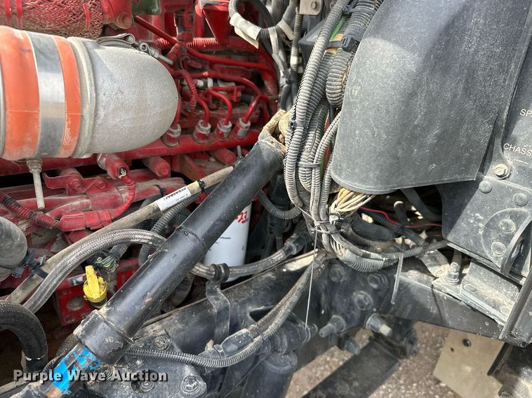 image for item KT9173 2012 Peterbilt 382  Crew Cab utility / service truck