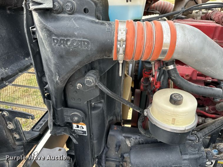 image for item KT9173 2012 Peterbilt 382  Crew Cab utility / service truck