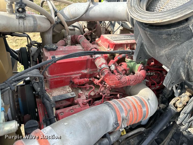 image for item KT9173 2012 Peterbilt 382  Crew Cab utility / service truck