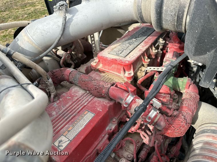 image for item KT9173 2012 Peterbilt 382  Crew Cab utility / service truck