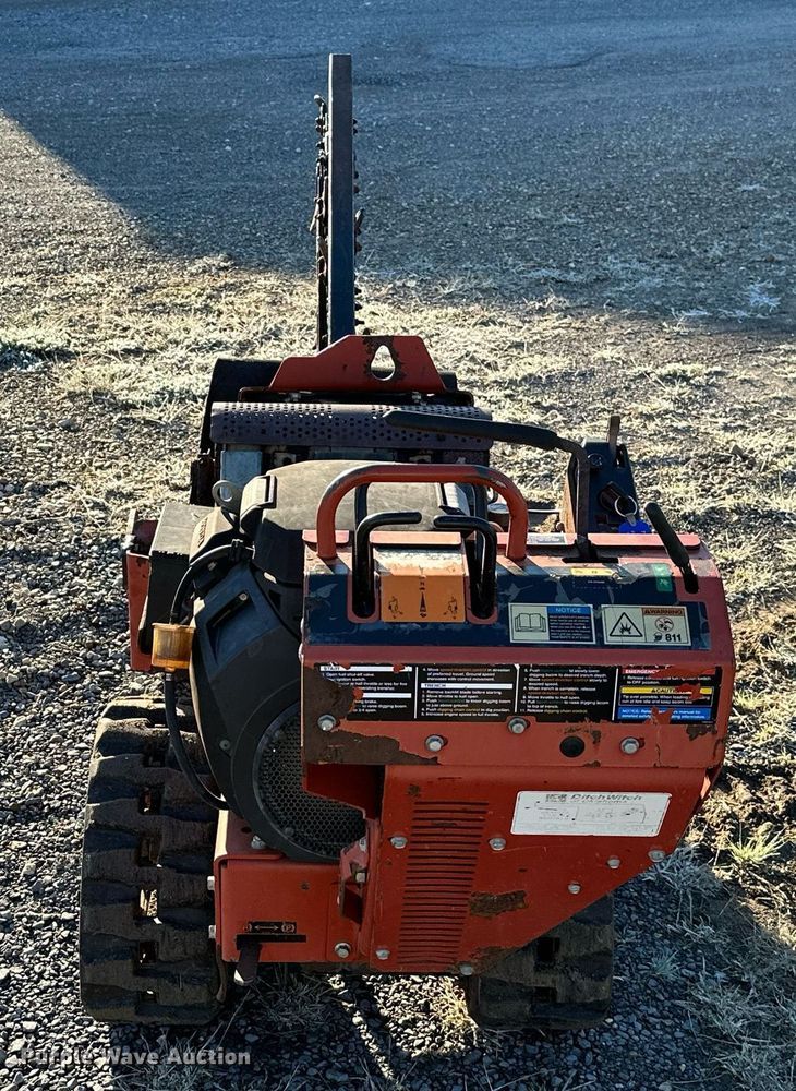 image for item KT9221 2013 Ditch Witch RT20  trencher