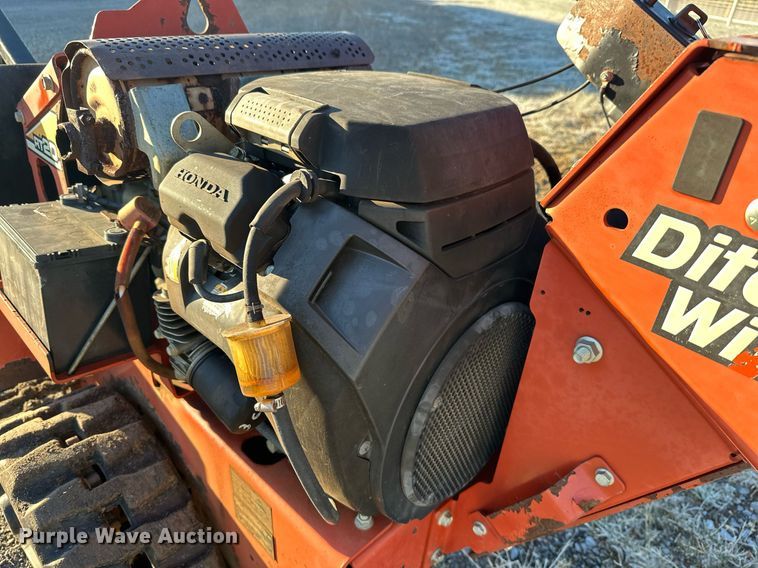 image for item KT9221 2013 Ditch Witch RT20  trencher