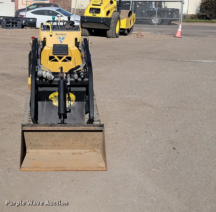 image for item KU9082 2021 Vermeer S925TX  compact utility loader